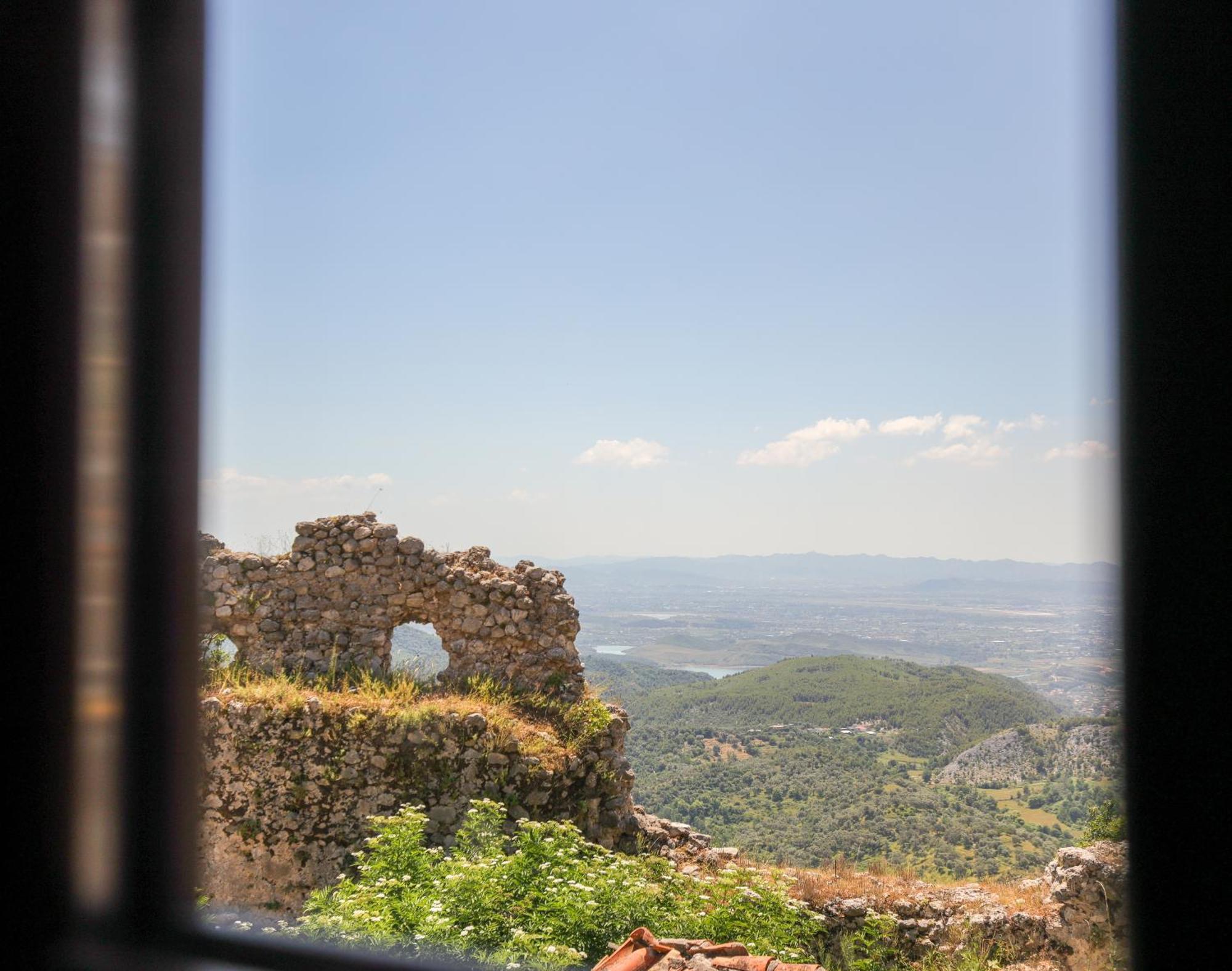 מלון The House Of Dollma , Inside Kruja Castle מראה חיצוני תמונה