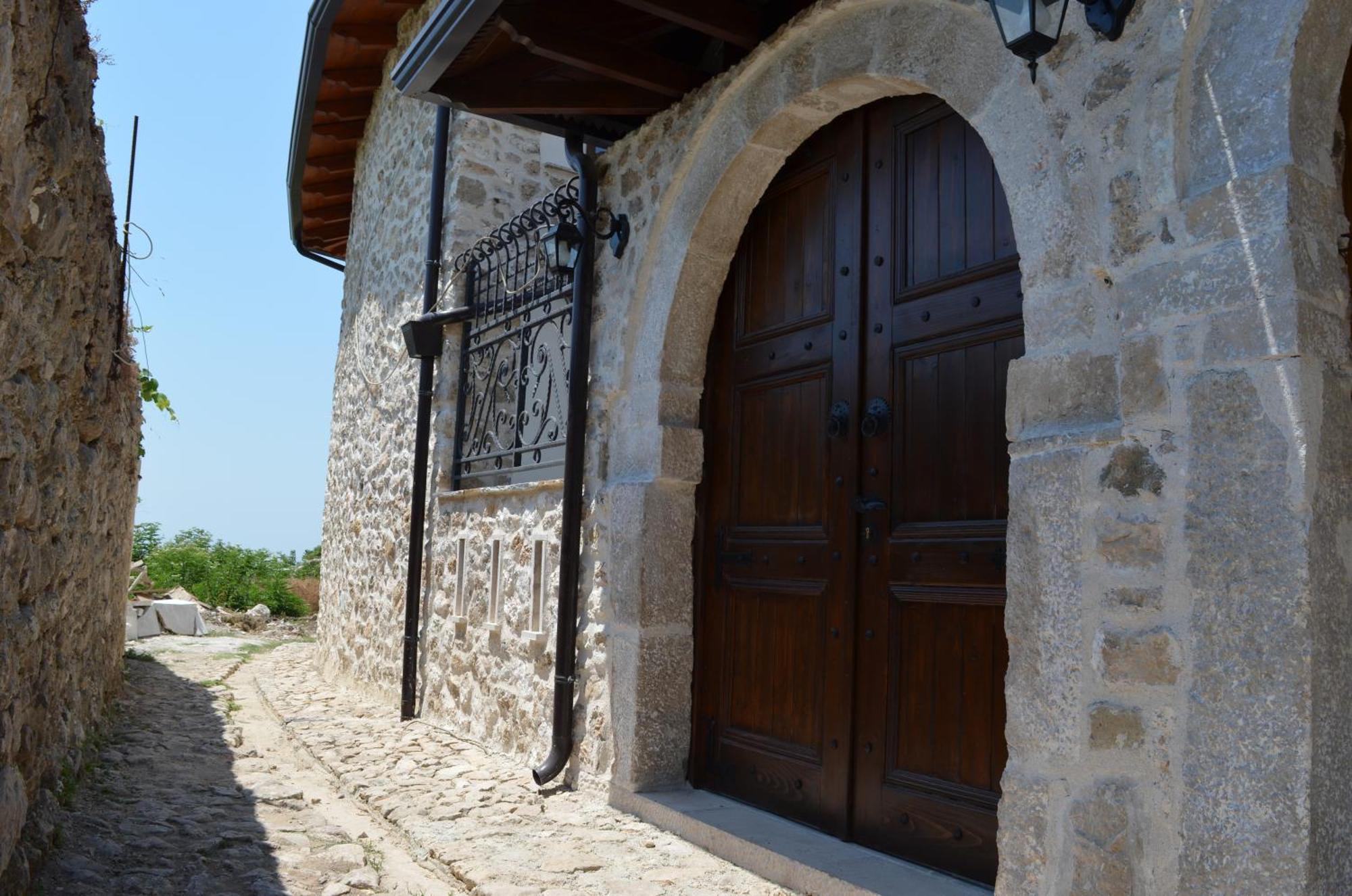 מלון The House Of Dollma , Inside Kruja Castle מראה חיצוני תמונה