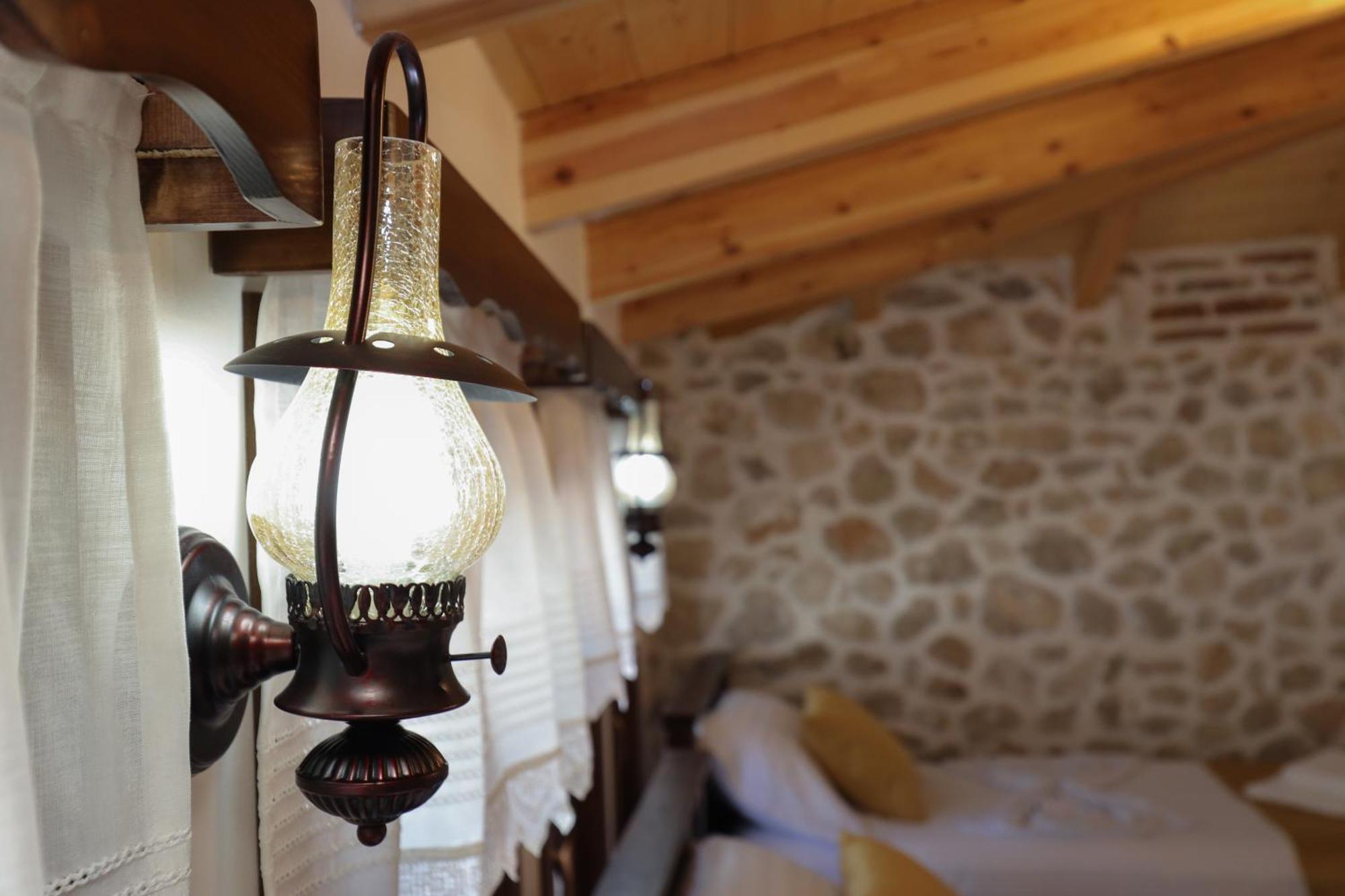 מלון The House Of Dollma , Inside Kruja Castle מראה חיצוני תמונה